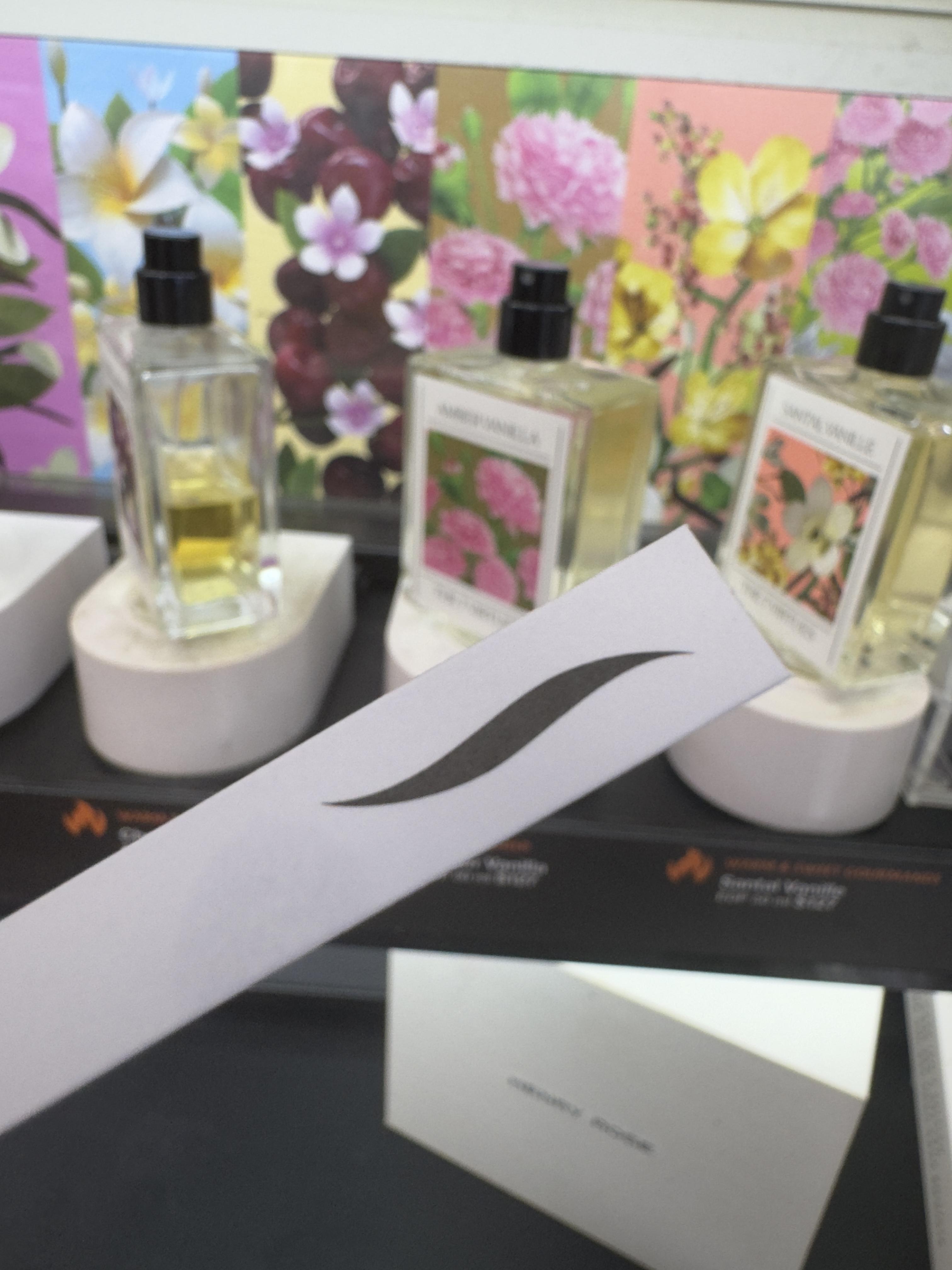 The 7 Virtues Amber Vanilla perfumy próbka 1,7 ml bursztynowe