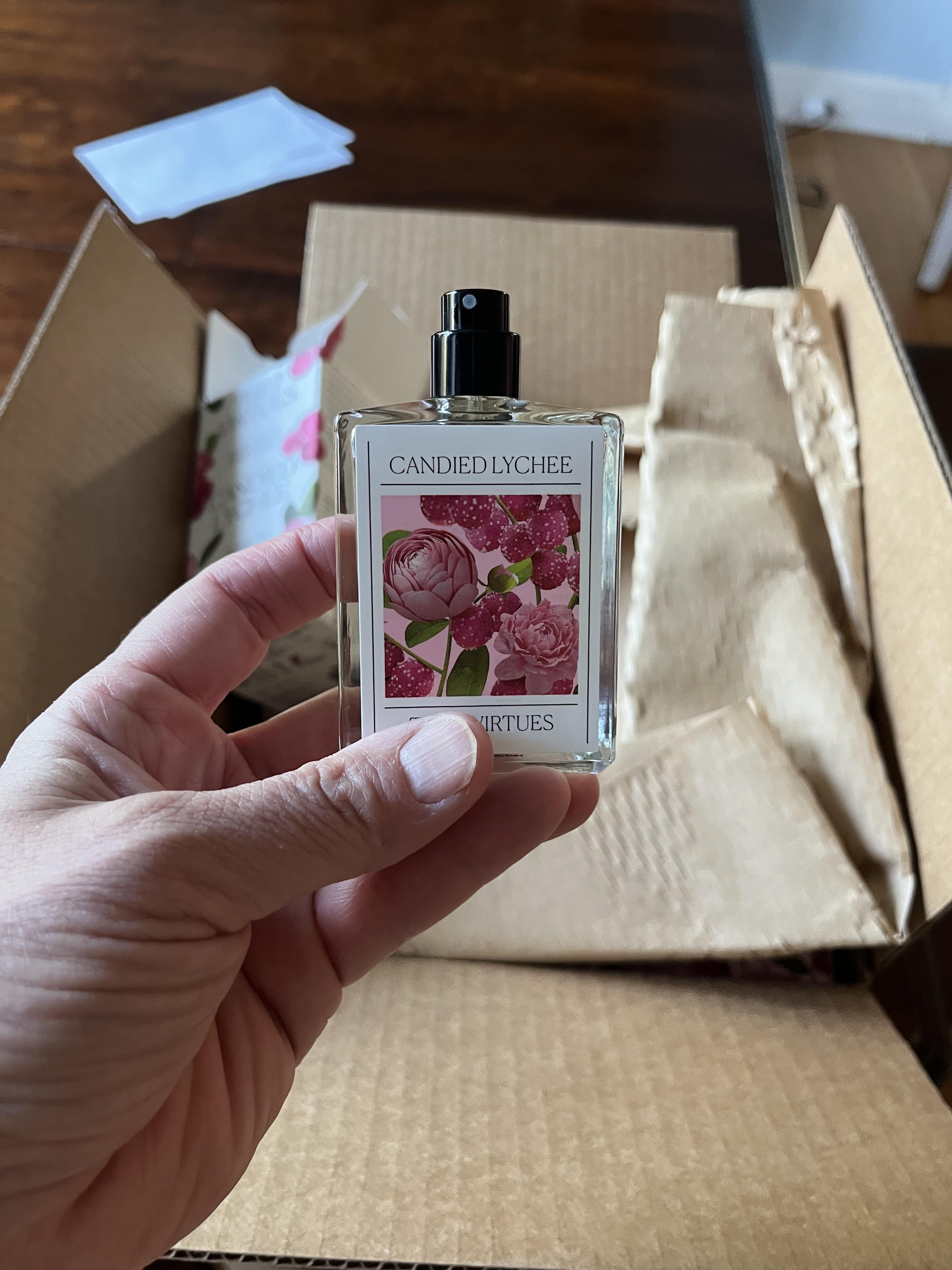 The 7 Virtues Candied Lychee perfumy próbka 1,7 ml słodkie
